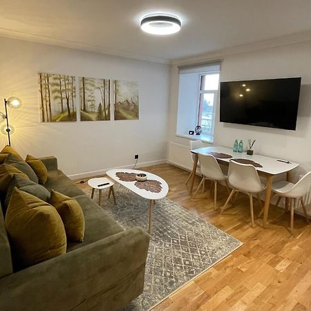 Premium Apartment In Quiet & Historical Area Riga Eksteriør bilde